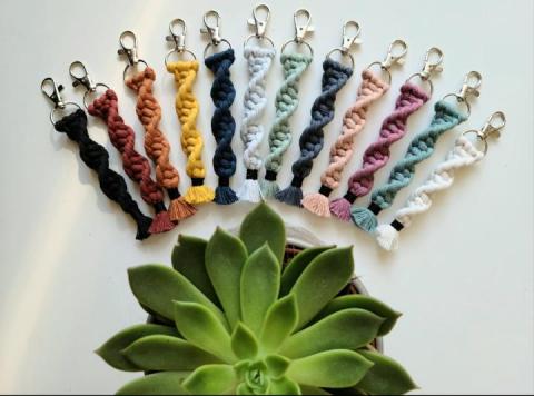 macrame keychain
